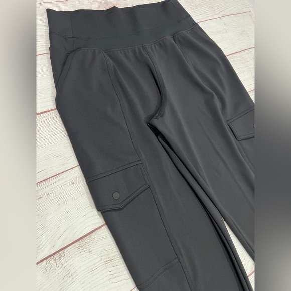 Athleta Venice Cargo Jogger - Small - high rise black stretch active pant - Picture 7 of 16